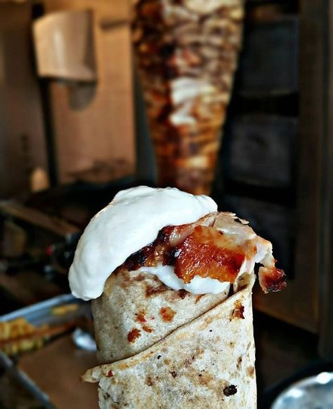 Syrian shawarma Syrian Food Photography, Syrian Shawarma, Syrian Food, Shawarma Recipe, Food Choices, Syria, Camembert Cheese, Food Photography, Cheese