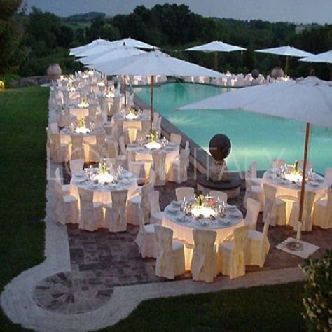 Wedding reception in Italy. {Swimming Pool Setup Outdoor Décor Decorating Decorations Ideas Inspiration Layout Seating} #weddingreception #wedding #reception #lighting Poolside Wedding Reception, Pool Wedding Decorations, Pool Wedding, Backyard Reception, Pool Decor, Wedding Dinner, Wedding Wishes, Italy Wedding, Wedding Themes