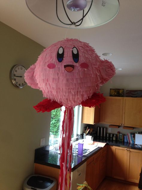 DIY Kirby Pinata - Album on Imgur Kirby Piñata Diy, Kirby Pinata, Kirby Party Ideas, Kirby Birthday Party Ideas, Pink Piñata, Diy Kirby, Piniata Ideas, Kirby Birthday Party, Pink Pinata