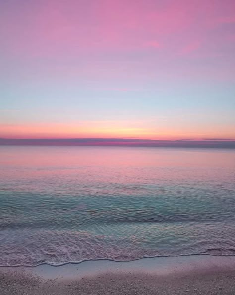 Directed By Sofia Coppola, Cotton Candy Skies, Cotton Candy Sky, Australian Travel, Little Butterfly, Ocean Pictures, Pretty Landscapes, Sky View, Sunset Wallpaper