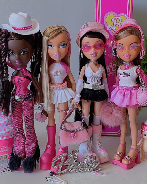 Bratz Aesthetic Outfit, Bratz Y2k, Y2k Barbie, The Barbie Movie, Bratz Doll Outfits, Brat Doll, Bratz Girls, Bratz Inspired Outfits, Doll Aesthetic