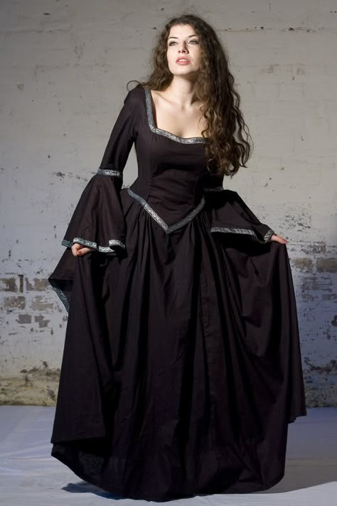 Hollywood Costume, My Rules, Medieval Dress, Fantasy Dress, Fantasy Fashion, Inspiration Mode, Maxi Dress With Sleeves, Goth Fashion, Model Dress