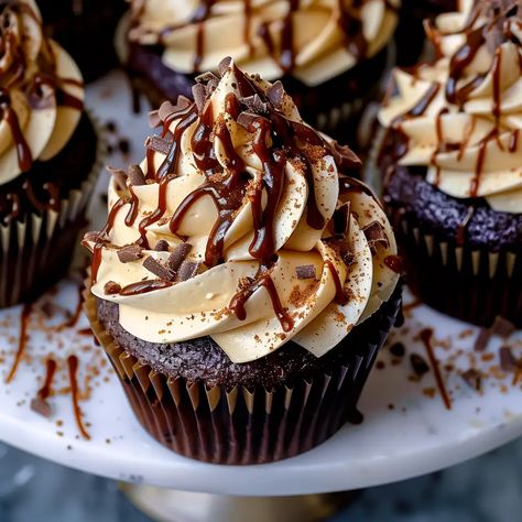 Chocolate Espresso Cupcakes with Salted Caramel Buttercream Salted Caramel Mocha Cupcakes, Salted Caramel Muffins, Chocolate Espresso Cupcakes, Espresso Cupcake, Chocolate Salted Caramel Cupcakes, Espresso Buttercream, Espresso Cupcakes, Salted Caramel Buttercream, Salted Caramel Coffee