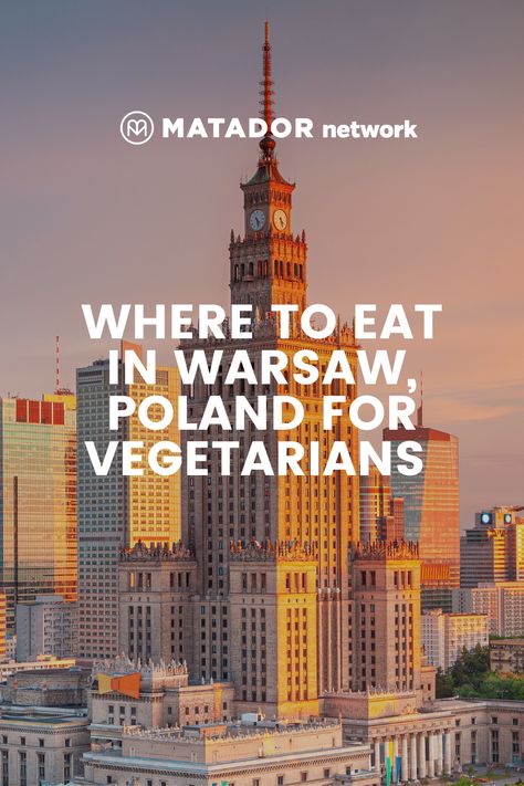 Here are 15 vegetarian-friendly restaurants in Warsaw that everyone will love. Poland Food, Cultural Food, Beet Soup, Glass Pavilion, Train Trips, Artisan Pizza, Vegan Cafe, Travel Foodie, Creative Cocktail