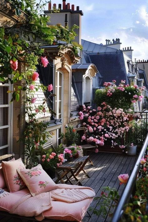 Girly Apartment Ideas, Paris Balcony, French Balcony, Girly Apartments, Cute Apartment, Porch And Balcony, All Pink, Balcony Furniture, Paris Apartments