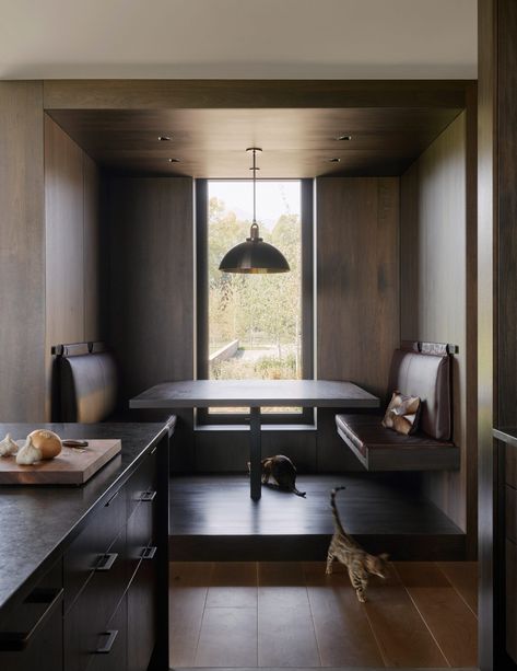 Horses a "constant visual presence" at Black Fox Ranch by CLB Architects Wyoming Ranch House, Traditional House Design, Wyoming Ranch, Soapstone Kitchen, Board Formed Concrete, Coin Café, Clad Home, Agricultural Buildings, Glazed Walls