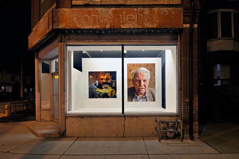 Convenience Gallery Gallery Window Design, Art Gallery Window Display, Gallery Window Display, Gallery Window, Gallery Decor, Nerd Room, Shop Displays, Gallery Space, Medical Logo Design