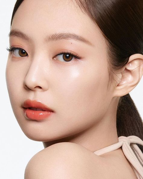 Jennie Hera, Make Up Yeux, Kpop Black Pink, Desain Quilling, Korean Skincare Routine, Jennie Ruby Jane, Jennie Kim Blackpink, Ruby Jane, Glass Skin