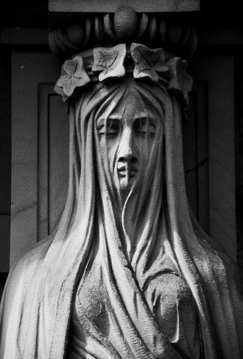 Lucy Phair....Beautiful... Gothic Cemetery, Cemetery Statues, Statue Tattoo, Greek Statues, Roman Sculpture, Cemetery Art, Angel Statues, Dark Art Drawings, Gothic Aesthetic