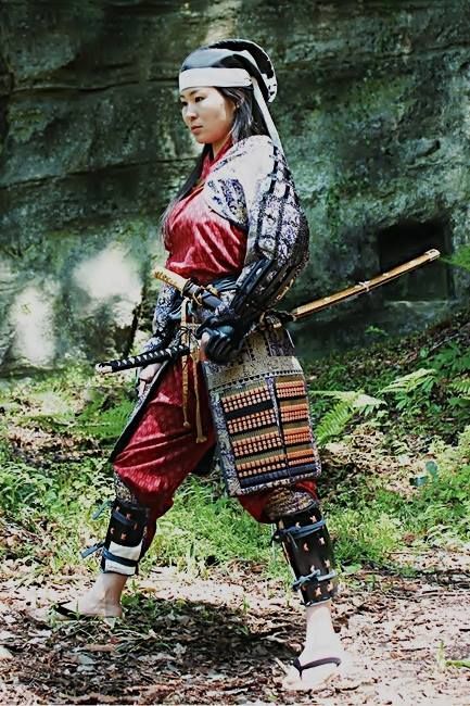 Cosplay...Female Samurai Warrior, Onna-Bugeisha (女武芸者) or Onna-Musha (女武者)! @ (tumblr.com) 01.2021 Guerriero Samurai, Samurai Girl, Female Samurai, Female Armor, Japanese Warrior, Japanese History, Samurai Armor, Japon Illustration, Japan Culture