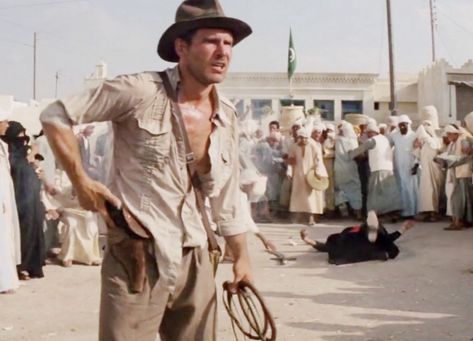 Indiana Jones Costume, Creative Halloween Costume Ideas, Most Creative Halloween Costumes, Indiana Jones Films, Raiders Of The Lost Ark, 1980s Movies, Henry Jones, Lost Ark, Halloween Is Coming