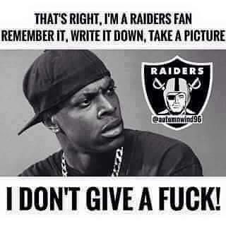 77 Likes, 6 Comments - Angelina (@queen.of.the.darkness) on Instagram: “#topofthemorning #raidernation #raiders #lasvegasraiders #oaklandraiders #raidersforlife…” Football Memes Funny, Oakland Raiders Funny, Raiders Football Humor, Football Humor Nfl, Soccer Humor, Minion Funny, Football Humor, Wallpapers Funny, Minions Funny Images