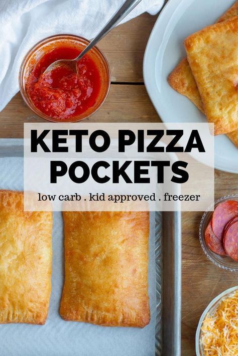 Keto Pizza Pockets are a cheesy wholesome meal you can feed your kids or yourself without the high fructose corn syrup and trans-fats found in their store bought, processed frozen counterpart. They are portable, so you can grab them while heading out the door as a quick bite. Pizza Pockets Recipe, Pizza Pockets, Low Carb Meal, Keto Pizza, Low Carb Diets, Hot Pockets, Keto Lunch, Low Carb Pizza, Low Carb Lunch