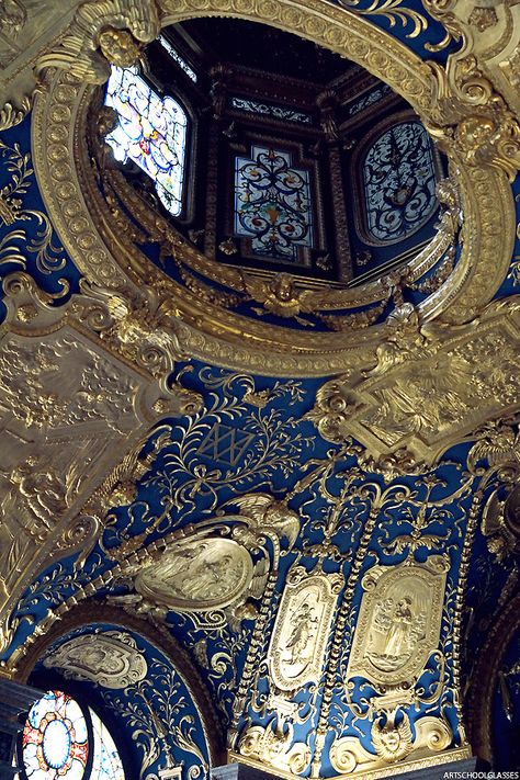 School Glasses, Blue Academia, Architecture Baroque, Ravenclaw Aesthetic, Sapphire Stones, Gold Aesthetic, Gold And Blue, Historical Architecture, Beautiful Architecture