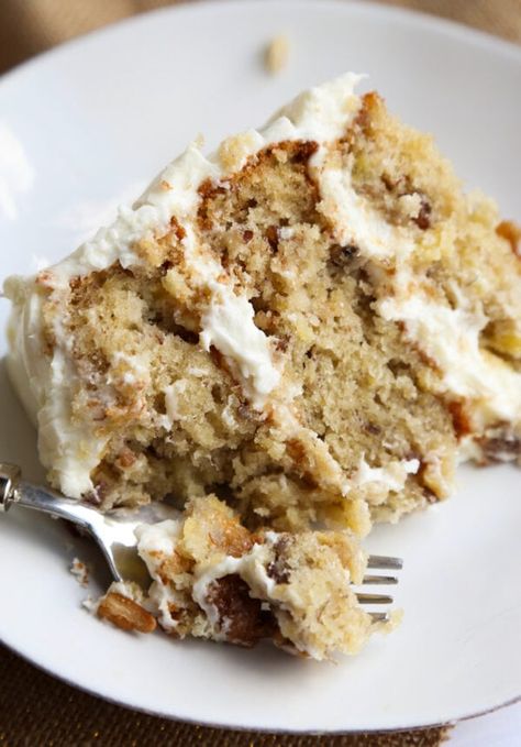 Hummingbird Cake Southern Living, Best Hummingbird Cake, Pineapple Banana Bread Recipe, Perfect Vanilla Cake Recipe, Perfect Vanilla Cake, Peanut Butter Sheet Cake, Hummingbird Cake Recipes, Cookies And Cups, Southern Cake