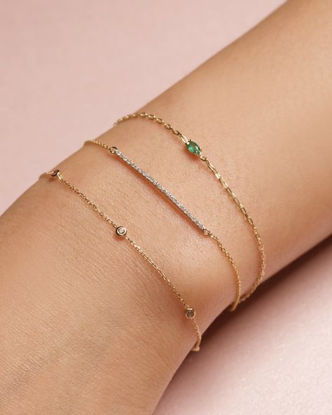 Travel Inspired Jewelry, Gold Minimalist Jewelry, Gold Bracelet Simple, Work Uniform, Silver Bracelets For Women, Small Bracelets, Hot Jewelry, Simple Bracelets, Crystal Beads Bracelet