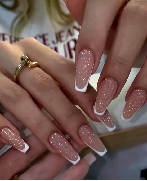 Nails 2025 Winter, Red Design Nails, Nude Sparkly Nails, Wow Nails, Blush Nails, Girly Acrylic Nails, Classy Acrylic Nails, Acrylic Nails Coffin Short, Sparkly Nails