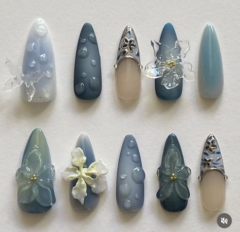 Blue Tropical Nails, Chinese Style Nails, Nude Nail Art Ideas, Nude Nail Art Designs, Lamp Nails, Nude Nail Art, Nude Nail, Summery Nails, Pretty Gel Nails