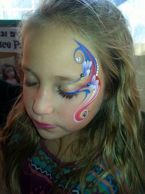 4th of July eye! Easter Face Paint, Henna Paint, Girl Face Painting, Patriotic Art, Face Painting Easy, Expensive Gifts, Face Chart, Let Freedom Ring, Face Painting Designs