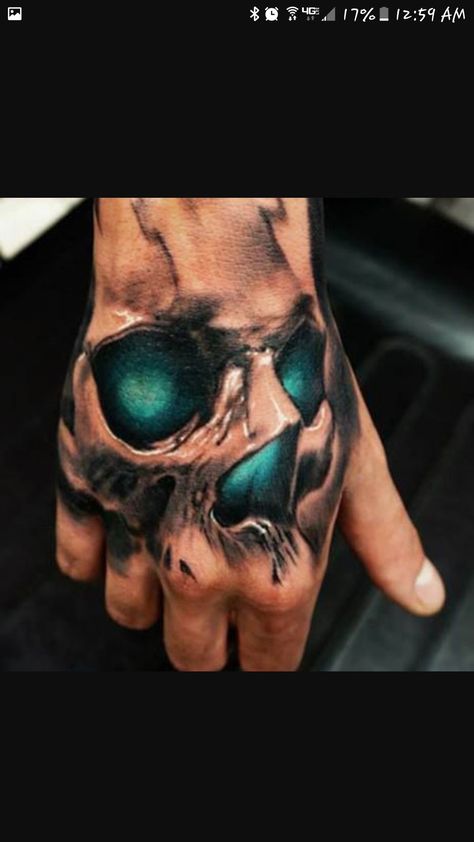 Hand Skull Tattoo, Hand Skull, Herren Hand Tattoos, Tatoo 3d, Small Wave Tattoo, Unique Wrist Tattoos, Skull Hand Tattoo, Regnul Animal, Buddha Tattoos