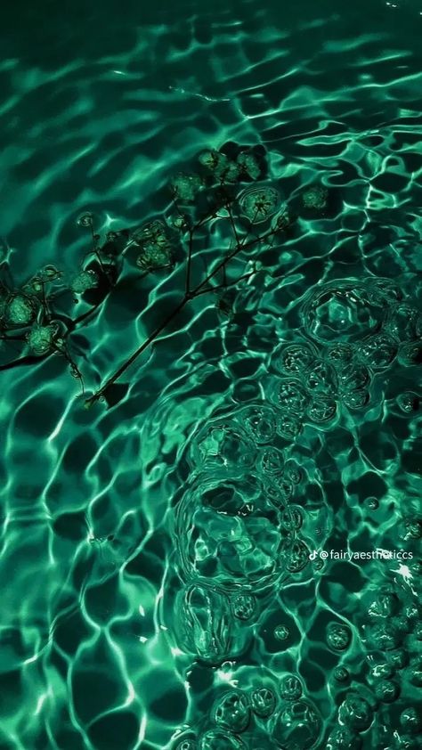 Emerald Crystal Wallpaper, Emerald Screensaver, Dark Water Aesthetic Wallpaper, Emerald Green Aesthetic Wallpaper Iphone, Emerald Background Aesthetic, Emerald Blue Aesthetic, Aesthetic Wallpaper Emerald Green, Emerald Green Phone Wallpaper Aesthetic, Emerald Green Macbook Wallpaper