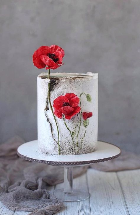 I like poppy, this cake I made for birthday.. Wafer Paper Flowers Cake, Poppy Flower Cake, Poppy Birthday Cake, Poppy Birthday, Poppy Cake, Wafer Paper Flowers, Wafer Paper Cake, Beautiful Cake Designs, Elegant Birthday Cakes