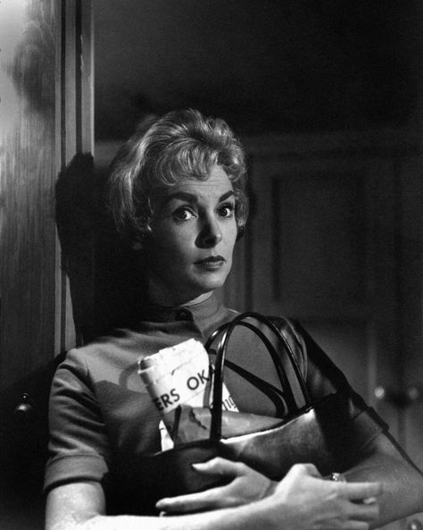 . Marion Crane, Alfred Hitchcock Movies, Hitchcock Film, Janet Leigh, Anthony Perkins, Septième Art, Film Lovers, Alfred Hitchcock, Universal Pictures