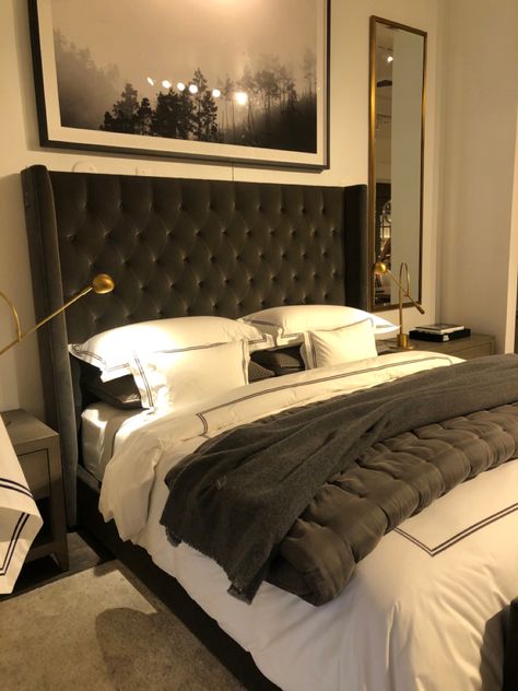 Black Headboard Room Ideas, Bed Design Modern Luxury, Jessica King, House Beds For Kids, Black Bedroom Design, Bed Design Ideas, Studio Bed, Minimalist Bed, Black Headboard