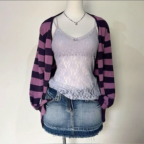 Strapless Top And Jeans Outfit, Blue Aesthetic Clothes, 2010s Clothes, Only For Girls, Trashy Outfits, 2000s Outfit, Outfits 2000s, Cardigan Vintage, 2000s Fashion Outfits