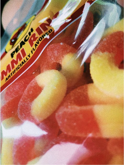 Peach Rings Candy Aesthetic, Peach Rings Aesthetic, Gummy Bears Aesthetic, Gummy Aesthetic, Gummies Aesthetic, 90s Candy, Core Memory, Yummy Ice Cream, Kissing In The Rain