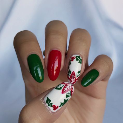 Poinsettia Flower Nail Art, Poinsettia Nails, Holly Christmas, Poinsettia Flower, Flower Nail, Flower Nail Art, Christmas Nail, Christmas Nail Art, Christmas Holly