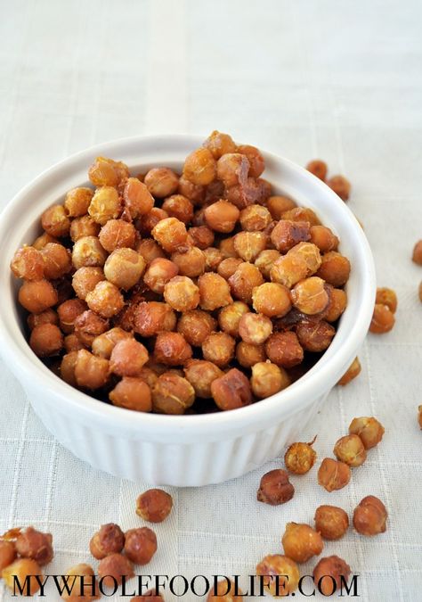 Put those chips down and try these honey mustard roasted chickpeas instead. Only 4 ingredients and they make the perfect snack!  Vegan and gluten free. Chickpea Recipes Roasted, Chickpea Recipes, Vegan And Gluten Free, Roasted Chickpeas, Honey Mustard, Vegan Snacks, Chickpeas, Sin Gluten, Appetizer Snacks