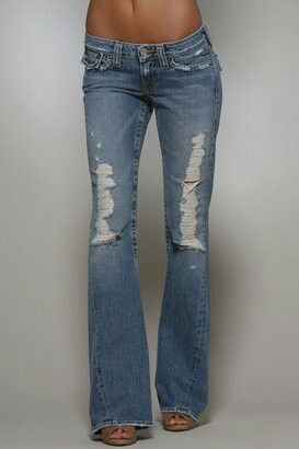 Ripped Jeans.... Love them! Looks Jeans, All Jeans, Melissa Odabash, Search And Find, Ken Doll, True Self, Stockholm Fashion, Cute Jeans, Mode Inspo