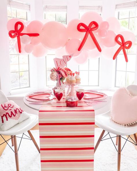 Tie the knot of love!🎀❤️💝 Our Valentine’s Day Party Collection has arrived, bringing you the perfect blend of love and style. Shop via… | Instagram Bow Galentines Party, Kids Galentines Party, Valentine’s Day Balloon Garland, Valentine’s Day Design, Valentines Balloon Garland, Valentines Day Theme Party, Valentines Dessert Table, Valentine Dessert, Valentine Plates