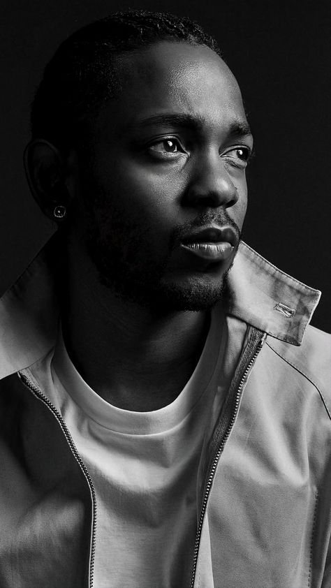 Kendrick Lamar Music, Kendrick Lamar Wallpaper, Hip Hop Photoshoot, Rapper Wallpaper, Musician Photography, Dj Art, Music Rap, Portrait Photography Men, American Rappers