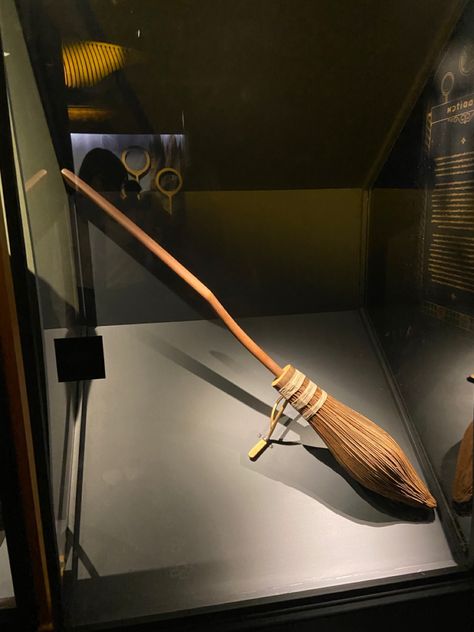 harry’s nimbus 2000 Nimbus 2000, Hogwarts Dr, Potter Aesthetic, Harry Potter Aesthetic, Wizarding World, Hogwarts, Harry Potter, Angel, Quick Saves