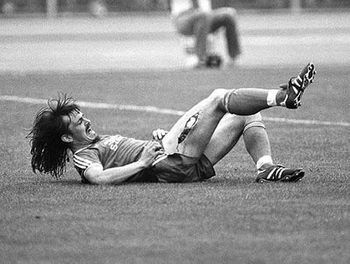 Ewald Lienen Injury ! Shocking ! Football Injuries, Soccer Injuries, Leg Injury, Sports Injury, Free Tips, Sports Betting, Judo, Way Of Life, The 10