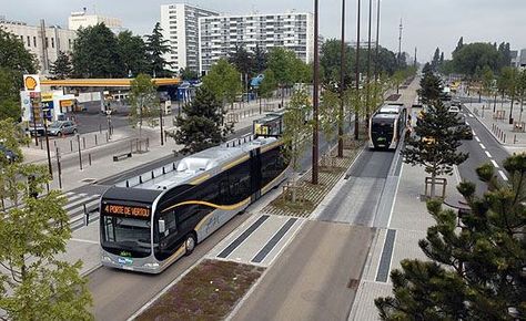 Dedicated Median Bus Lanes | NACTO Bus Rapid Transit, Speculative Design, Urban Design Graphics, New Urbanism, Urban Design Concept, Eco City, City Planning, Rapid Transit, Architect Design House