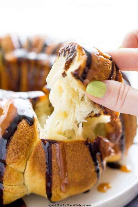 Easy Rolo Pull Apart Bread Pull Apart Bread Recipes, Rolo Candy, Pizza Bread Recipe, Bread Pull Apart Recipes, Spend With Pennies, Crescent Roll Recipes, Pull Apart Bread, 2 Ingredient, Quick Breads