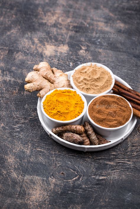 Ginger Turmeric Cayenne Pepper, Ginger Powder Benefits, Cinnamon Tumeric Ginger, Turmeric And Cinnamon Tea, Tumeric Ginger Cinnamon Honey Paste, Ginger Turmeric, Ginger Spice, Golden Milk, Ginger