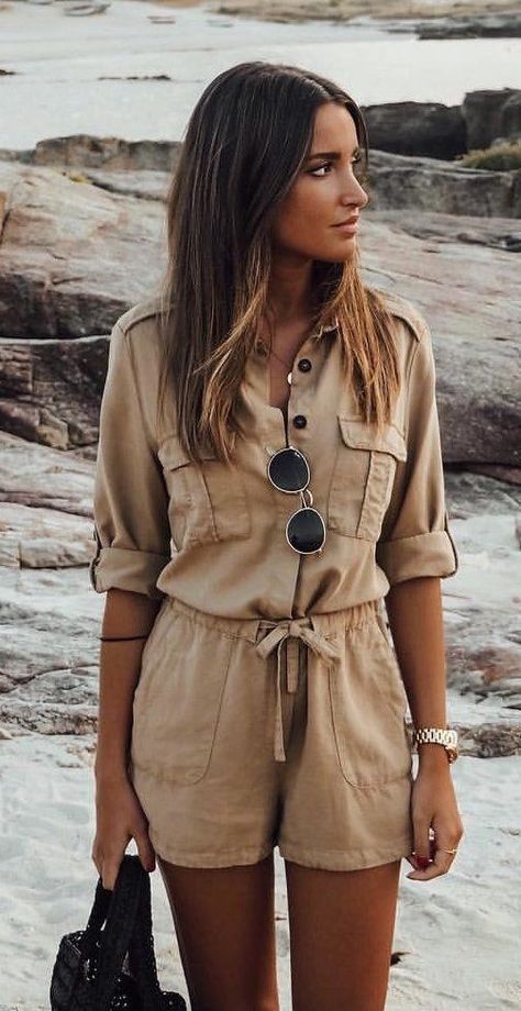 Safari Outfit Women, Safari Outfit, Safari Outfits, Safari Chic, Safari Style, Stand Out From The Crowd, Outfits Casuales, Spring Summer Fashion, Chic Outfits