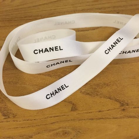 ***FREE SHIPPING WORLDWIDE***

Brand New 100% Authentic Chanel Ribbon

Wonderful for gift packaging or handmade accessories!

Price for 1 yard (36 inches) and if you buy more than 1, it will be sent as a continuous length, without being cut into pieces.

No tracking number will be provided or USD 9.00 added for tracking Chanel Ribbon, Sell Online, Handmade Accessories, Selling Online, Classic White, Gift Packaging, Satin Ribbon, Chanel Classic, Tracking Number