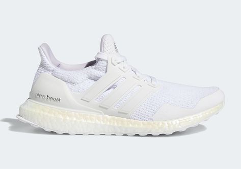 adidas Delivers A Brand New Triple White Ultra Boost White Ultra Boost, Adidas Ultraboost Dna, Adidas Fashion, Hot Sneakers, Adidas Ultra Boost, Ultra Boost, Shoes Sneakers Adidas, Adidas Tubular Defiant, Running Sneakers