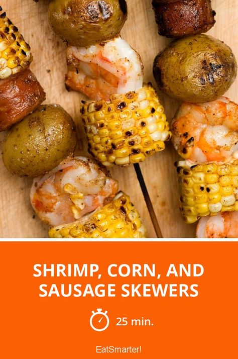 Cook Potatoes In Oven, Corn And Sausage, Sausage Skewers, Shrimp Corn, Grilling Kabobs, Shrimp Sausage, Vegetable Skewers, Healthy Delicious Recipes, Shrimp And Vegetables