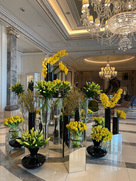 Corporate Floral Arrangements, Hotel Arrangements, Lobby Flowers, Hotel Flower Arrangements, Center Table Decor, Hotel Flowers, Floral Art Design, Flower Gift Ideas, Wedding Event Design