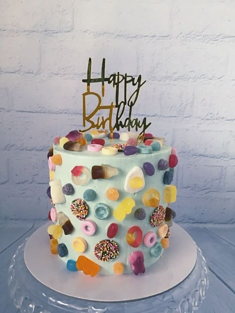 Lolly Cake, Torte Creative, Kids Party Food, Pretty Birthday Cakes, Chiffon Cake, Birthday Cake Decorating, Birthday Cake Kids, Pretty Cakes, Creative Cakes