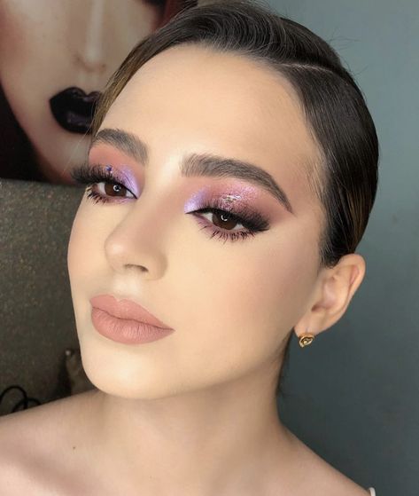 Pink Purple Makeup Looks, Maquillaje Color Lila Natural, Maquillaje Baby Shower Mama, Makeup Lila, Lila Makeup, Makeup Morado, Makeup Rosa, Purple Makeup Looks, Makeup Ojos