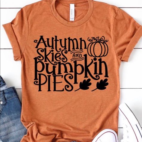 So Cute! Thanksgiving Shirt Ideas Vinyl, Cricut Thanksgiving Shirts, Fall Svg Shirts, Thanksgiving T Shirt Ideas, Fall Tshirt Ideas, Fall Shirt Designs, Fall Shirt Ideas, Thanksgiving Tshirts, Fall Tee Shirts