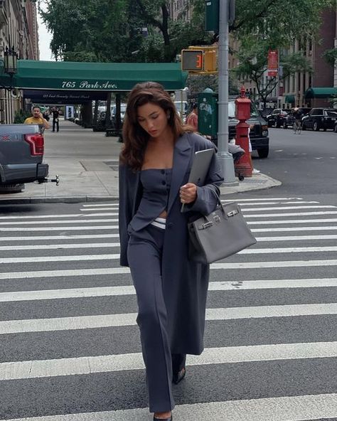 Chica Chola, Elegantes Business Outfit, Dinner Outfit Casual, Morgan Stanley, Drømme Liv, Boss Outfit, Lawyer Fashion, Lawyer Outfit, Stylish Work Attire