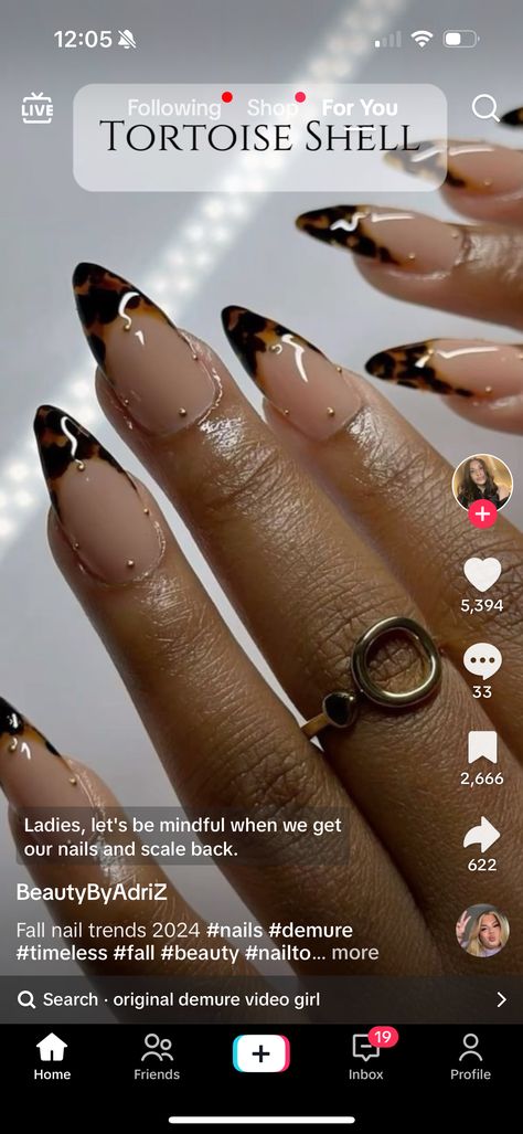 Neon And Tortoise Shell Nails, French Tip Tortoise Shell Nails, Cheetah Almond Acrylic Nails, Tortoise Shell Nail Tips, Tortoise Nails French Tip, Tortoise Tip Nails, Medium Oval Nails Acrylic, French Tortoise Nails, Tortoise French Nails